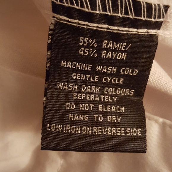 🆕️White linen shorts - Picture 6 of 6